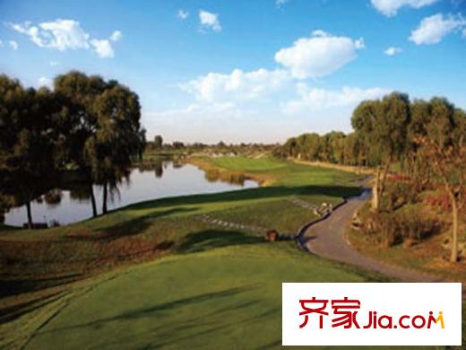 夏威夷蓝湾周边配套-高尔夫球场