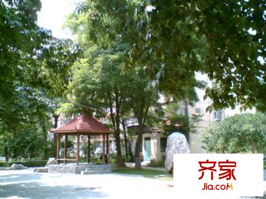 芳园里外景图