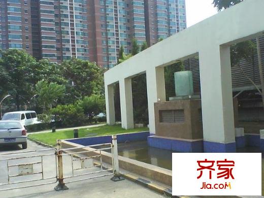 城市广场外景图街道