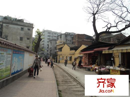 平南实业东风西路项目地块白色外墙(2013-1-24)