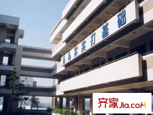 远东・御江豪庭项目附近博文学校