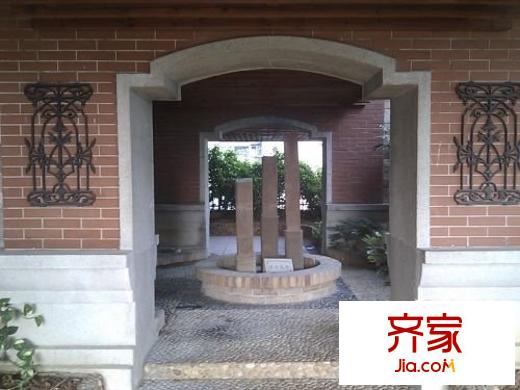 麓湖阁外景图