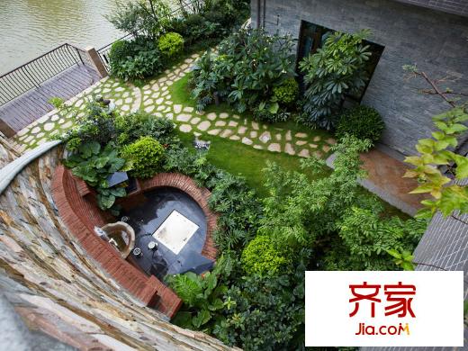 广州星河丹堤A17独栋别墅园景图(2013.10)