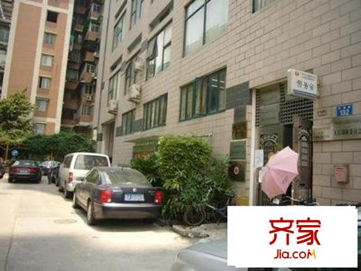 龙湖大厦外景图