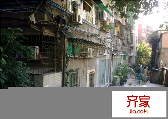 署前路大院外景图