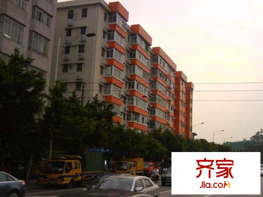 新港西路小区外景图