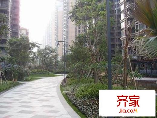 汇景新城中央庭园外景图