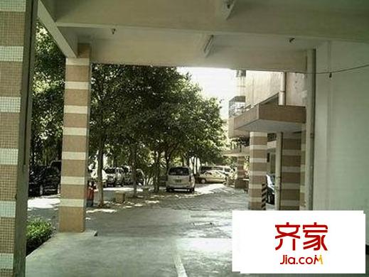 新燕花园外景图
