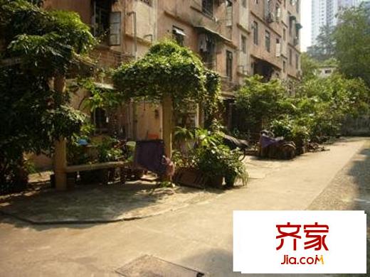 水均大街小区外景图