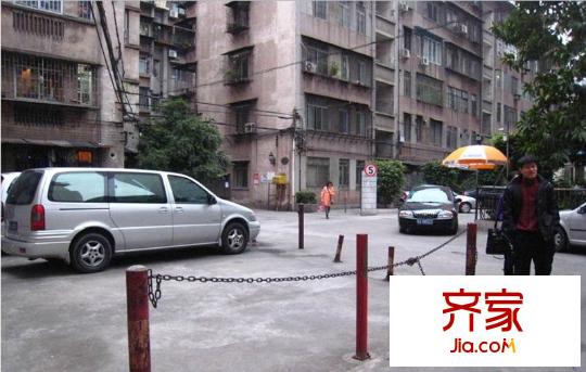 盘福路大院外景图