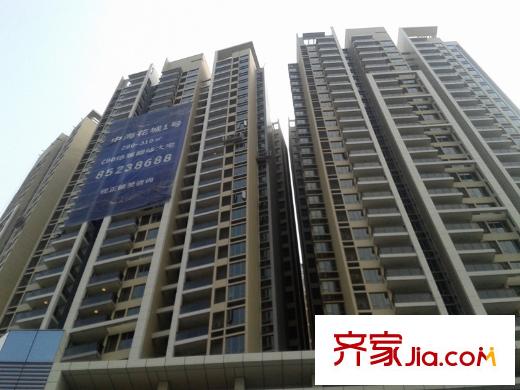 颐德公馆向西约820米中海花城湾