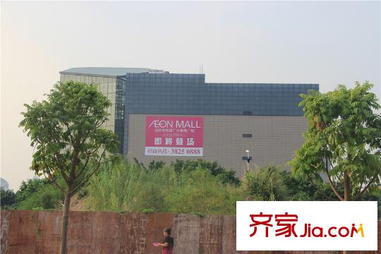 东怡新地商业中心(与项目直线距离约100米)