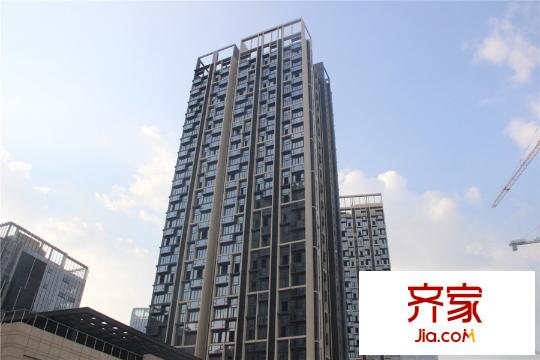 保利大都汇楼栋外立面(2015-10-21)