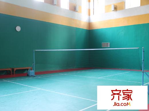 宝翠园小区内室内羽毛球馆(2014年7月6日)