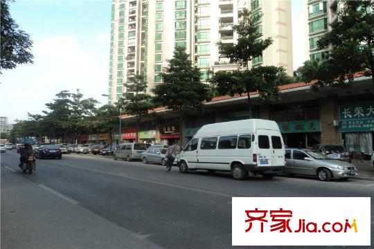新月明珠花园二期项目景华南路,距离项目约100米