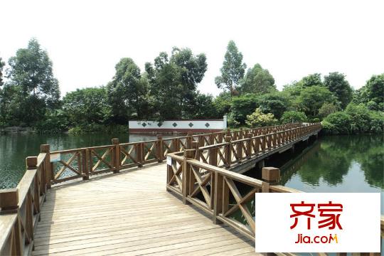 东湖映月小区湖景(2014-8)