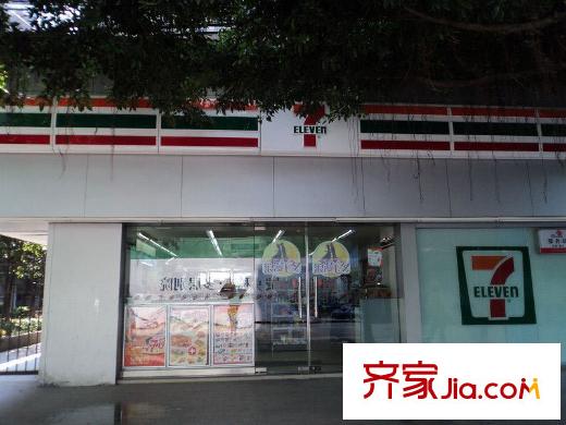 东山月府距离项目100米的七十一