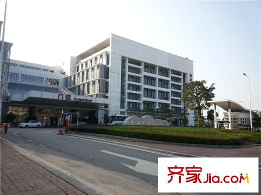 萝岗敏捷广场向南约1350米中山大学岭南医院