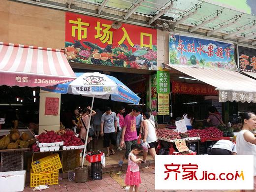 诺德名筑从项目步行5-10分钟可到菜市场