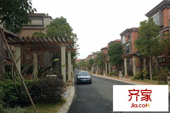 和记黄埔逸翠庄园(2015-03)