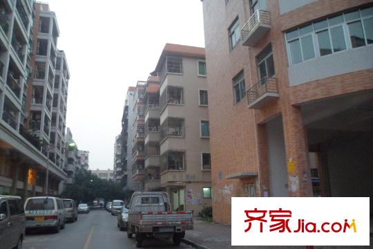 悦尚公馆周边住宅(项目200米范围之内)