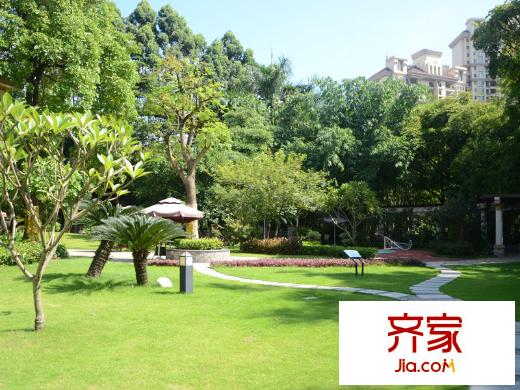 翡翠绿洲小区园林实景2014-09