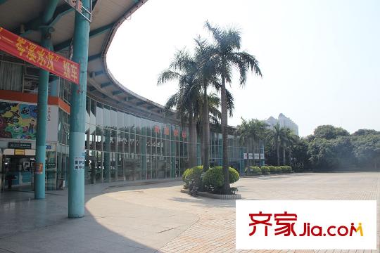 万科・黄埔仓距离约0米的黄埔客运站