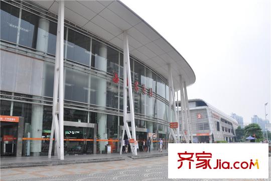 恒洲小苑项目对面的海珠客运站
