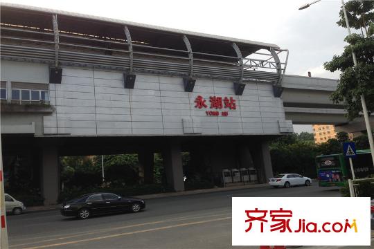 星河智荟旁边约100米处地铁站