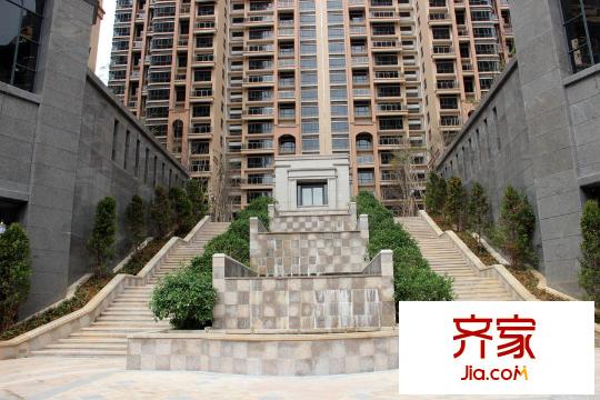 鼎胜・金域世家社区大门实景(2015-2-27)
