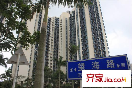 半岛城邦三期周边路牌