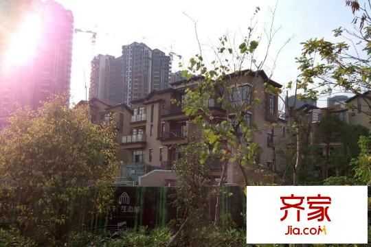 保利中惠中央公馆小区外景(2015-3-30)
