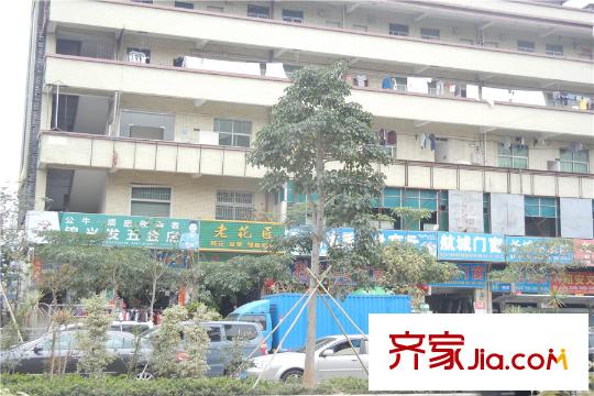领航城三期旁边的商店