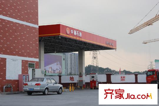 华侨城四海锦园周边中国石油