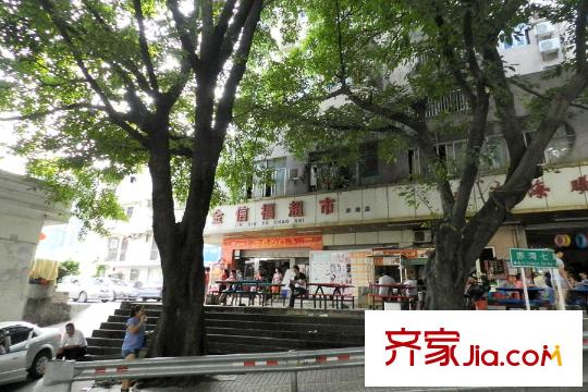 前海丹华相隔约350米的超市
