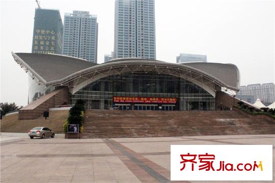 华贸中心・YOHO云尚莞惠城轨周边的体育馆