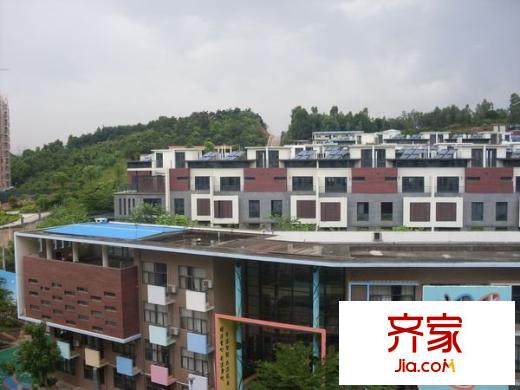 中海大山地别墅外景图