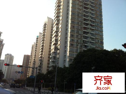 海印长城外景图