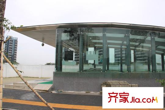 绿海湾花园配套图前面的湾厦站