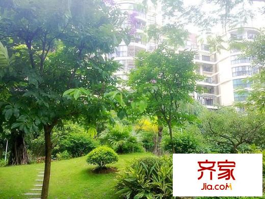 左庭右院外景图