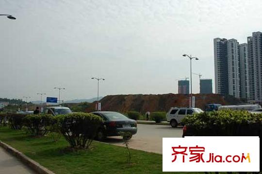 华业玫瑰郡配套图旁边的三十八号路