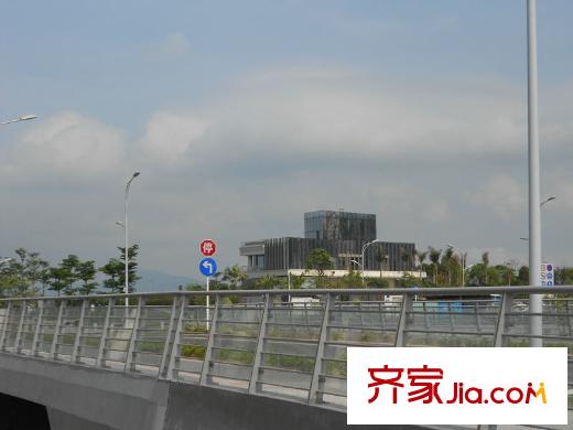 深圳湾1号远处营销中心