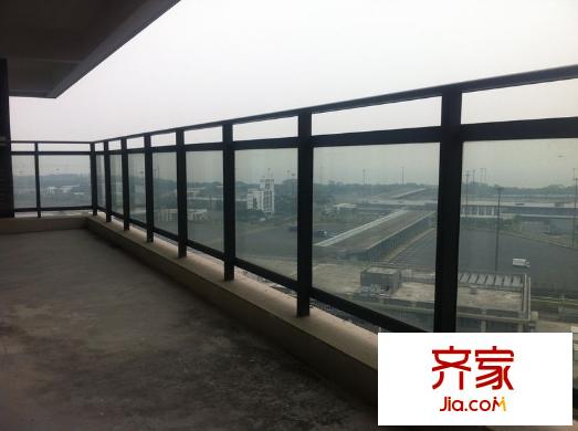 鸿威海怡湾外景图