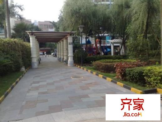 叠翠新峰外景图