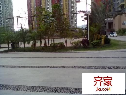 振业峦山谷外景图