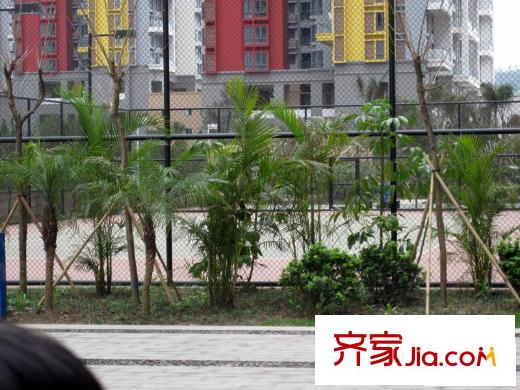 振业峦山谷配套图小区网球场