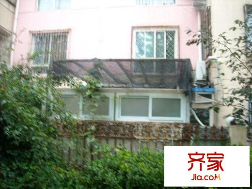 龙兴园中区外景图绿化