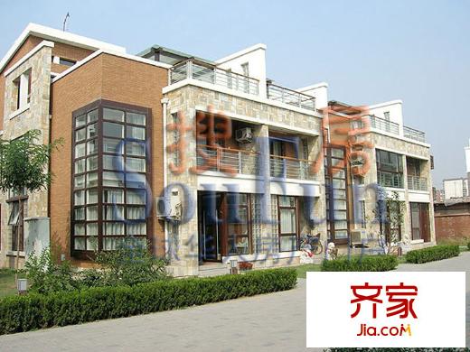 靠山居艺墅外景图