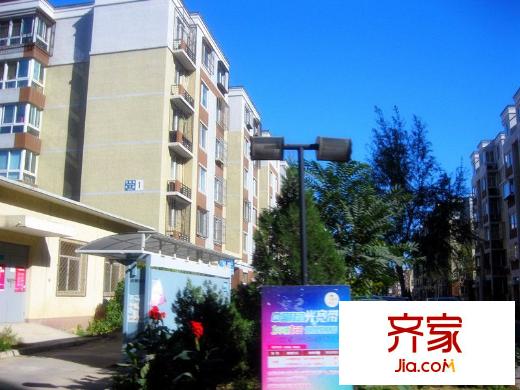 龙锦苑东三区外景图