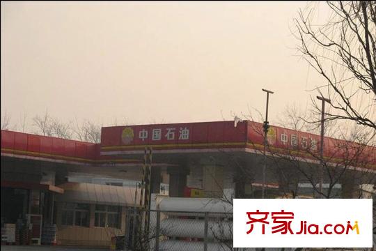 融達(dá)國際周邊配套-加油站
